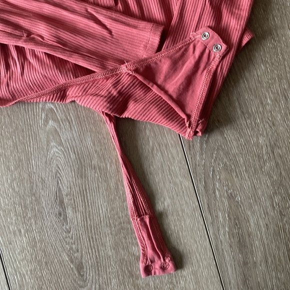 NWOT Aritzia - Wilfred bodysuit in size S - Picture 4 of 4